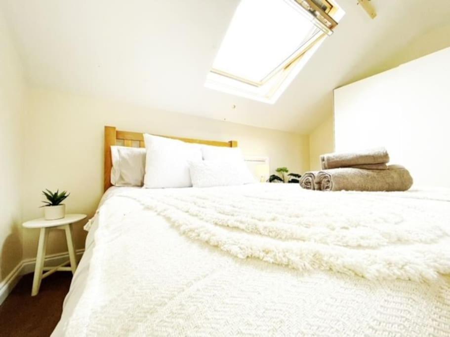 5 Bedroom, Sleeps 9 - Base To Explore Liverpool And Beyond ليفربول المظهر الخارجي الصورة