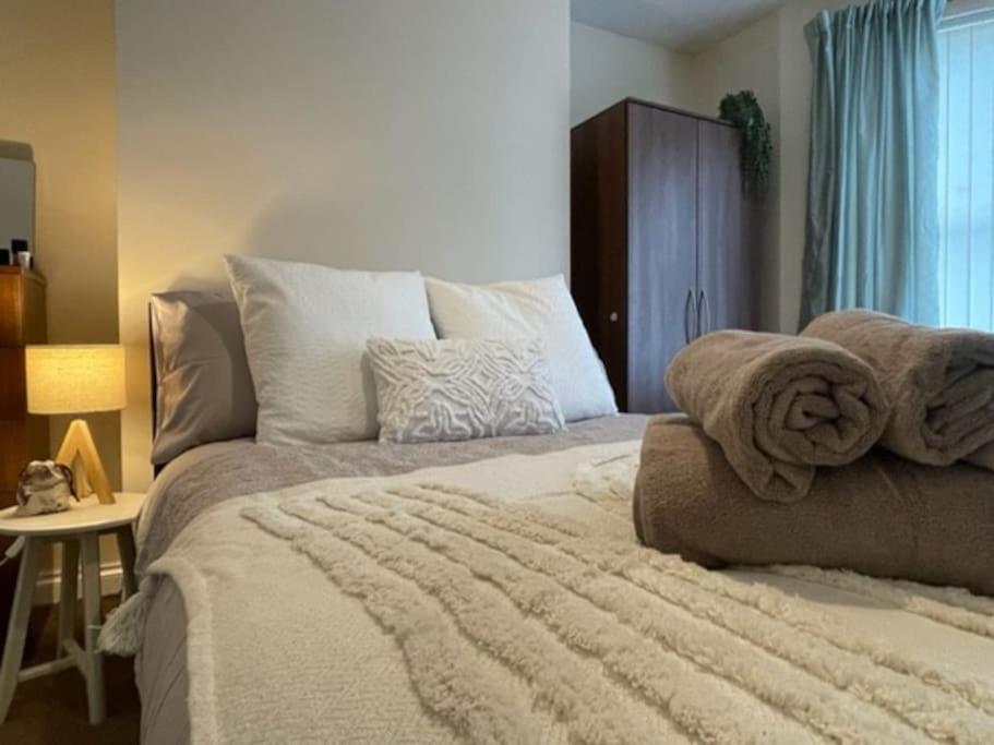 5 Bedroom, Sleeps 9 - Base To Explore Liverpool And Beyond ليفربول المظهر الخارجي الصورة