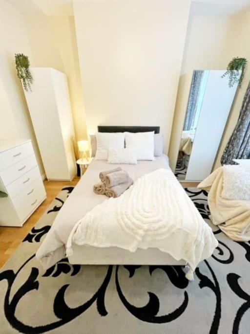 5 Bedroom, Sleeps 9 - Base To Explore Liverpool And Beyond ليفربول المظهر الخارجي الصورة