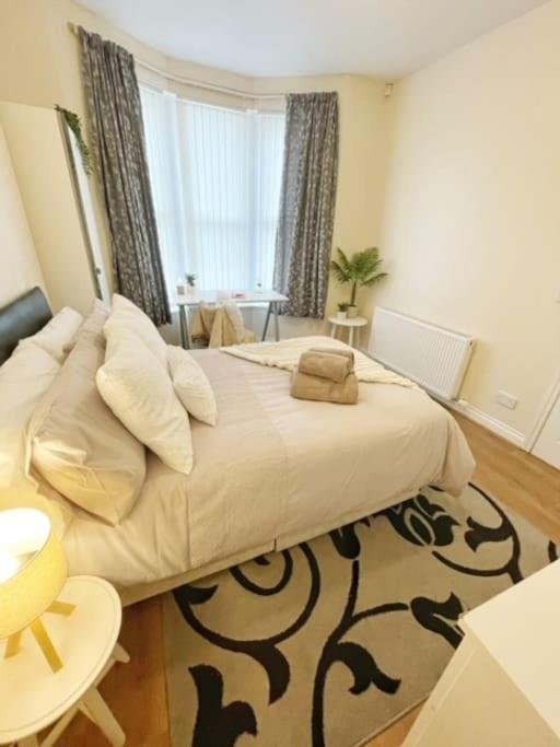 5 Bedroom, Sleeps 9 - Base To Explore Liverpool And Beyond ليفربول المظهر الخارجي الصورة