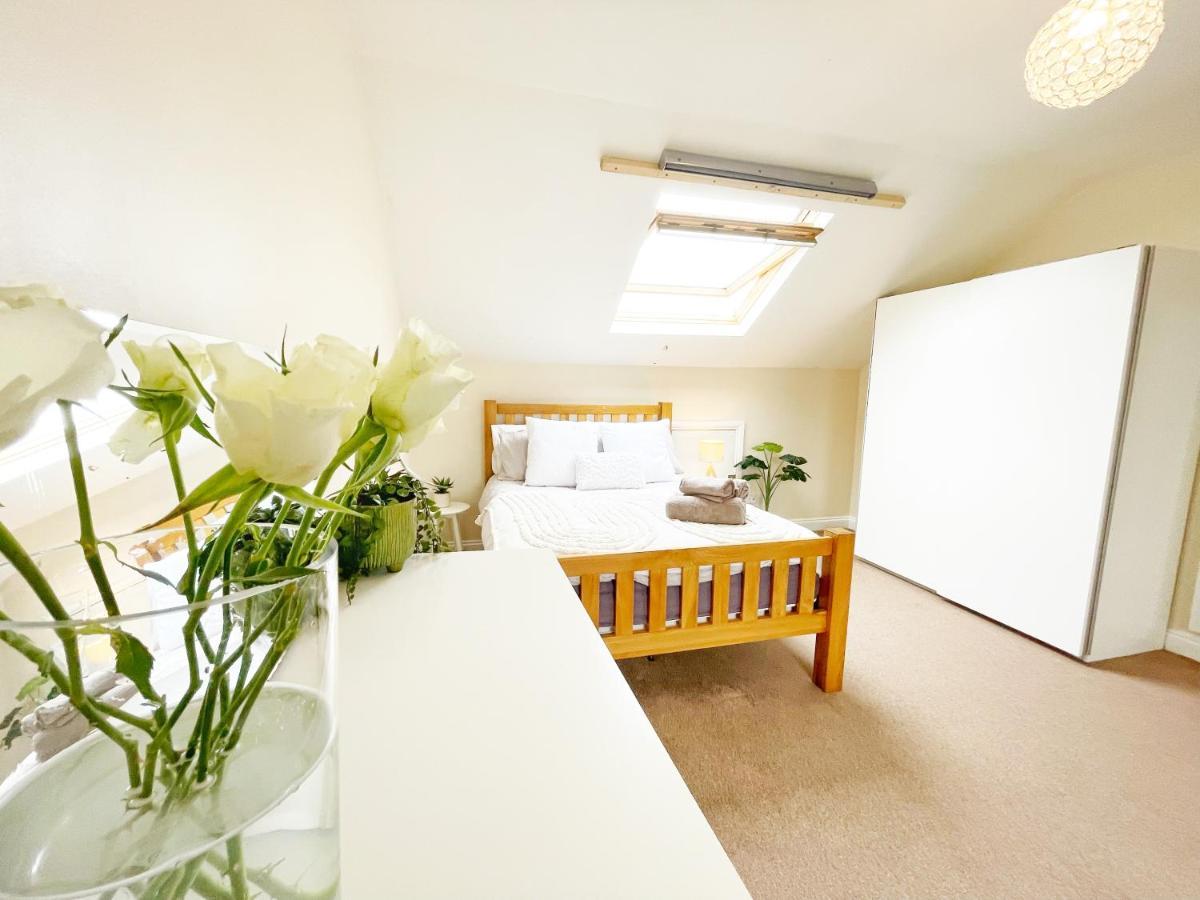 5 Bedroom, Sleeps 9 - Base To Explore Liverpool And Beyond ليفربول المظهر الخارجي الصورة
