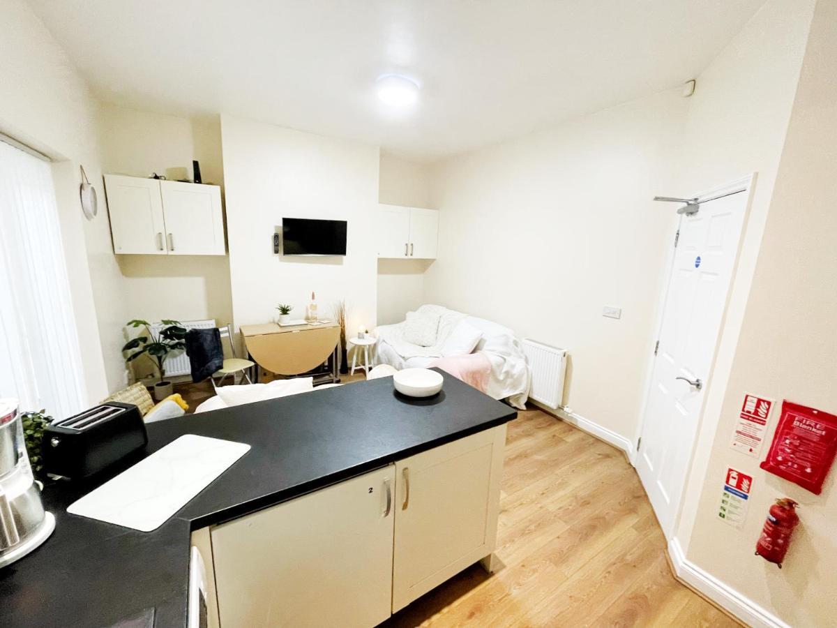 5 Bedroom, Sleeps 9 - Base To Explore Liverpool And Beyond ليفربول المظهر الخارجي الصورة
